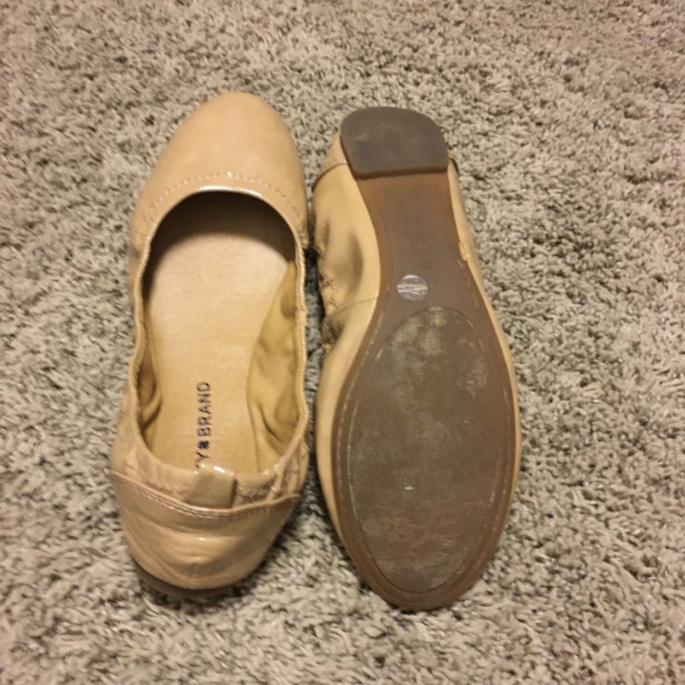 Lucky Brand Nude Flats 7.5